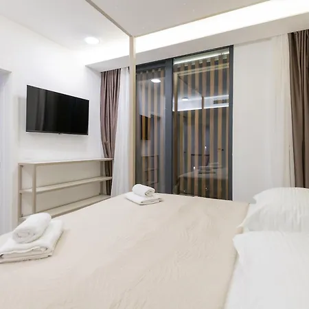 Spectacular Excelsior Perfect For Families, Business, Or Celebrations Villa