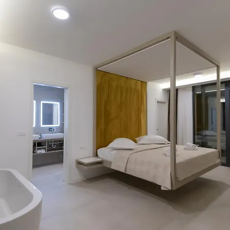 Spectacular Excelsior Perfect For Families, Business, Or Celebrations Villa Sumet