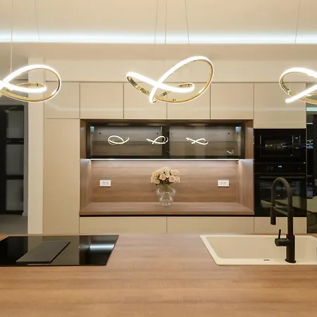 Spectacular Excelsior Perfect For Families, Business, Or Celebrations Šumet