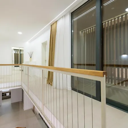 Spectacular Excelsior Perfect For Families, Business, Or Celebrations
