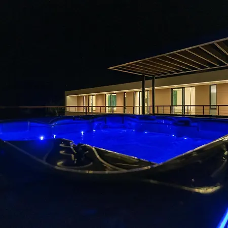Spectacular Excelsior Perfect For Families, Business, Or Celebrations ヴィラ
