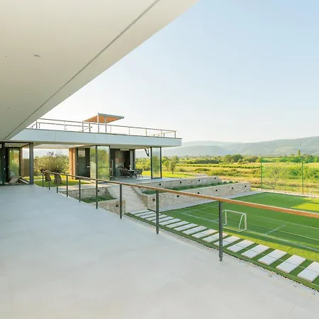Spectacular Excelsior Perfect For Families, Business, Or Celebrations ヴィラ
