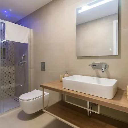 Spectacular Excelsior Perfect For Families, Business, Or Celebrations ヴィラ *