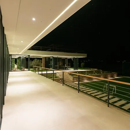 Spectacular Excelsior Perfect For Families, Business, Or Celebrations ヴィラ Šumet