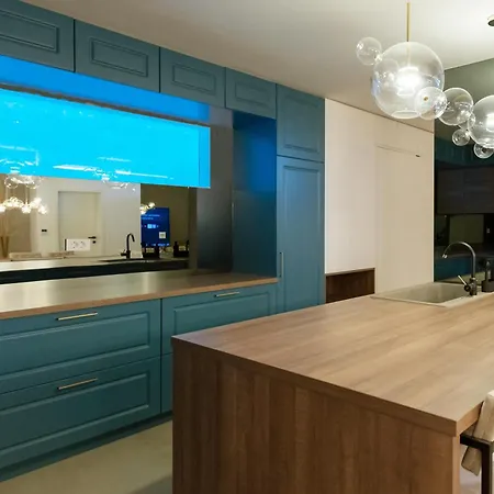 Spectacular Excelsior Perfect For Families, Business, Or Celebrations