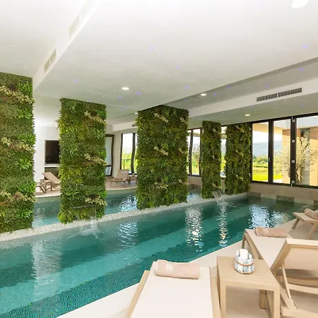 Spectacular Excelsior Perfect For Families, Business, Or Celebrations ヴィラ Šumet